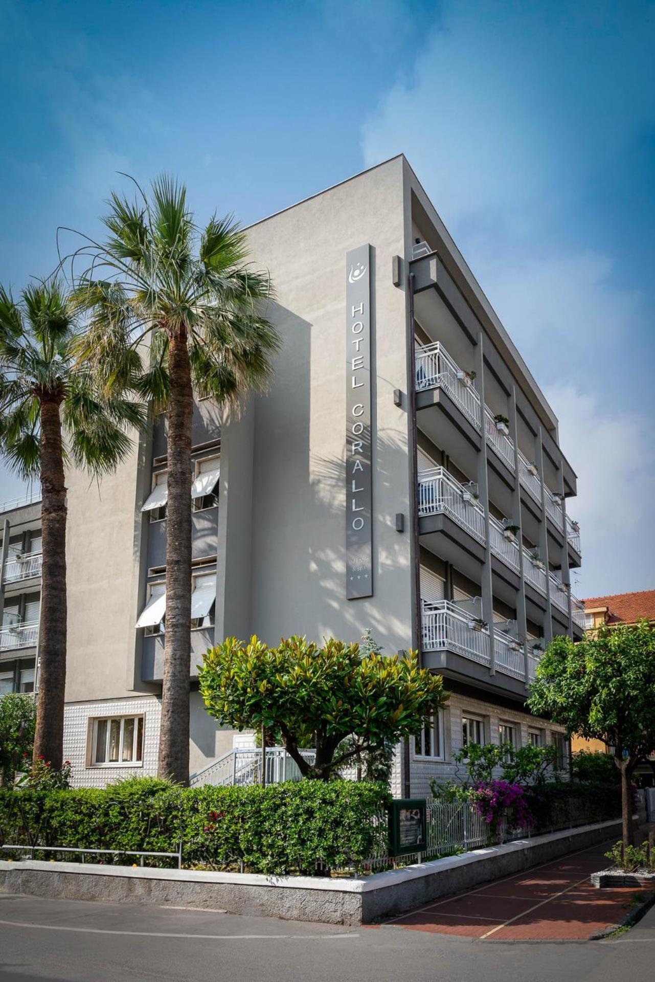 Corallo Wellness Hotel Diano Marina Buitenkant foto