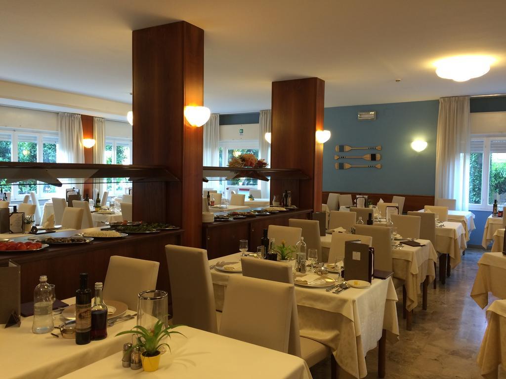 Corallo Wellness Hotel Diano Marina Buitenkant foto