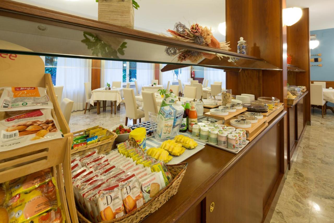 Corallo Wellness Hotel Diano Marina Buitenkant foto